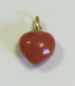 Pendentif cœur en or et corail rouge 2