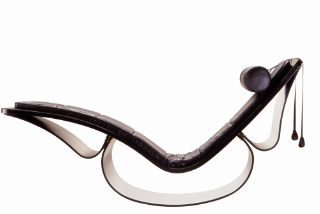 Oscar NIEMEYER, Rio FASEM - Chaise longue 2