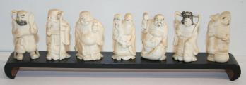 JAPON Les sept Dieux du bonheur en ivoire XXe siècle 2