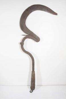 CAMEROUN ou NIGERIA - Sceptre / arme de jet / couteau de cérémonie Mafa / Matakam 2
