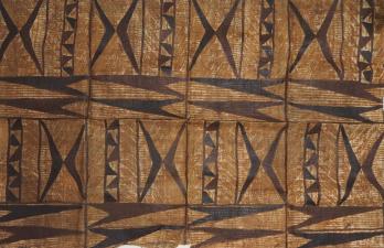 OCEANIE, Iles Samoa -  Ancien tapa à motifs géométriques, écorce battue 2