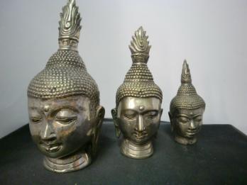 Trois têtes de Bouddha - Indonésie - fin du Xxe siècle 2