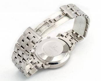 UNIVERSAL GENÈVE - Montre chronographe Compax 2