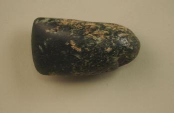 NÉOLITHIQUE - Hache polie en pierre dure verte, trouvée en Bretagne 2
