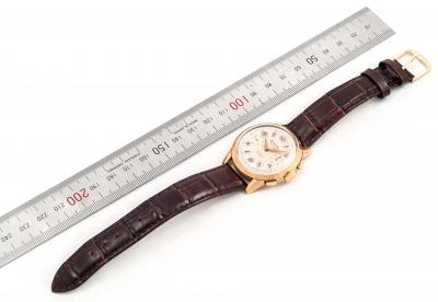 AIRAIN - Montre chronomètre en or rose 18K, c. 1960 2