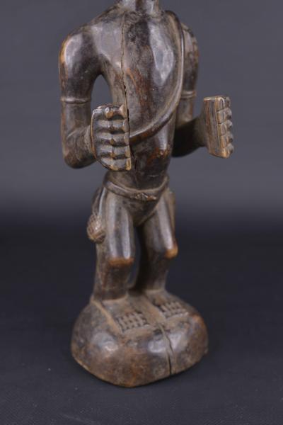 ART PRIMITIF AFRICAIN - STATUE TCHOKWE DU CONGO RDC / ZAIRE 2