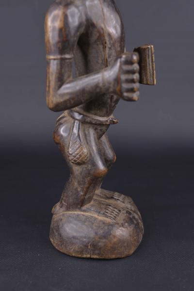 ART PRIMITIF AFRICAIN - STATUE TCHOKWE DU CONGO RDC / ZAIRE 2