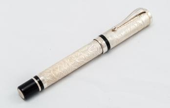 Monte Grappa - Stylo plume argent, série limitée de 500 pièces 2