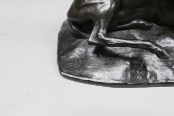Antoine Louis BARYE (1796-1875) - Cerf à la toilette, bronze signé 2