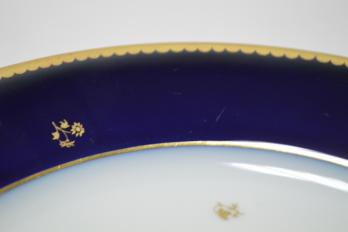 SÈVRES - 6 assiettes à dessert en porcelaine 2