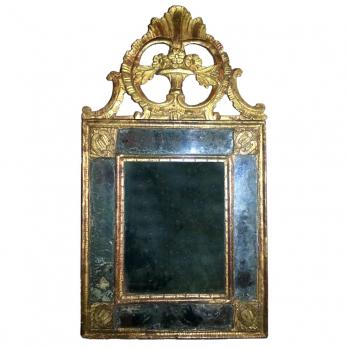 VÉNÉTIE, milieu du XVIIIe - Miroir en bois sculpté et doré 2