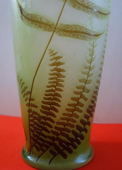 Émile GALLE - Vase en pate de verre à décor de fougères, signé, 42cm - Nancy 2