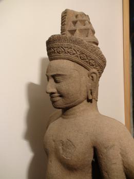 HARIHARA KHMER EN GRES DU STYLE DE PRE-RUP CAMBODGE Xe SIECLE 2