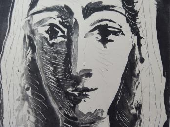 Pablo PICASSO (d’après)  Jacqueline en mariée (de face),  Héliogravure 2