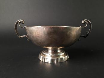 Coupe de mariage bourguignonne en argent massif à deux... 2