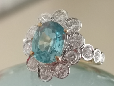 Ring White Gold 18 ct. Blue Zircon from Cambodia 3.3 cts  and Diamonds 2