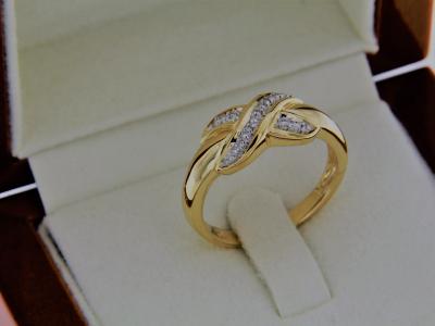 Bague OR jaune 18 Carats et Diamants 2