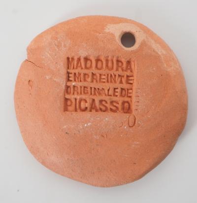 Pablo Picasso : Taureau attaquant  - Céramique originale signée - Madoura 2