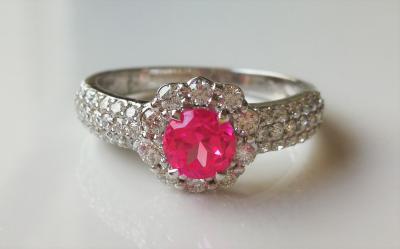 Bague en or gris, diamants et saphir rose naturel et non chauffé 2