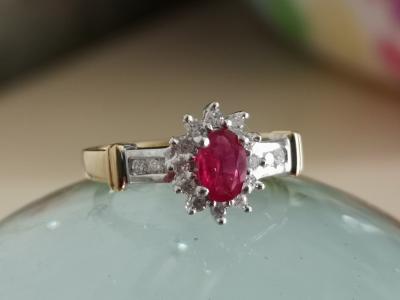 Bague or jaune rubis et diamants 2