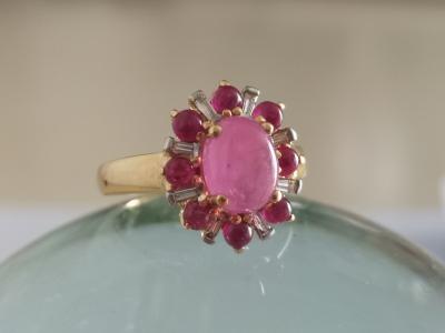 Bague en or Jaune  rubis cabochon de Birmanie et diamants 2