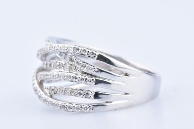 Bague en or blanc 18 ct 94 diamants env. 0,94 ct au total 2