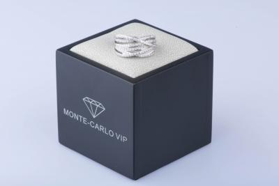Bague en or blanc 18 ct 94 diamants env. 0,94 ct au total 2