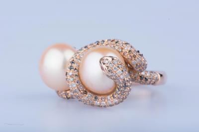 Bague en or rose 18 ct 273 diamants env. 2,73 ct 2 rubis env. 0,02 ct 2 perles roses naturelles 2