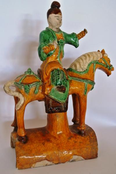 Une tuile faîtière cavalier 41,5 x 15 2