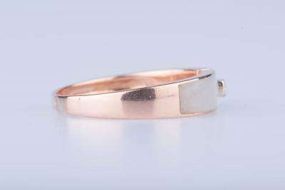 Bague en or rose 18 carat 1 diamant env. 0,01 ct entouré de nacre 2