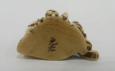 Netsuke en ivoire sculpté, Epoque MEIJI. Japon. 2