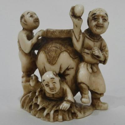 Netsuke en ivoire sculpté, Epoque MEIJI. Japon. 2