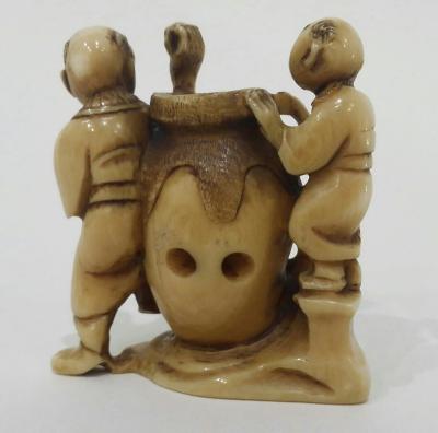 Netsuke en ivoire sculpté, Epoque MEIJI. Japon. 2