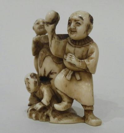 Netsuke en ivoire sculpté, Epoque MEIJI. Japon. 2