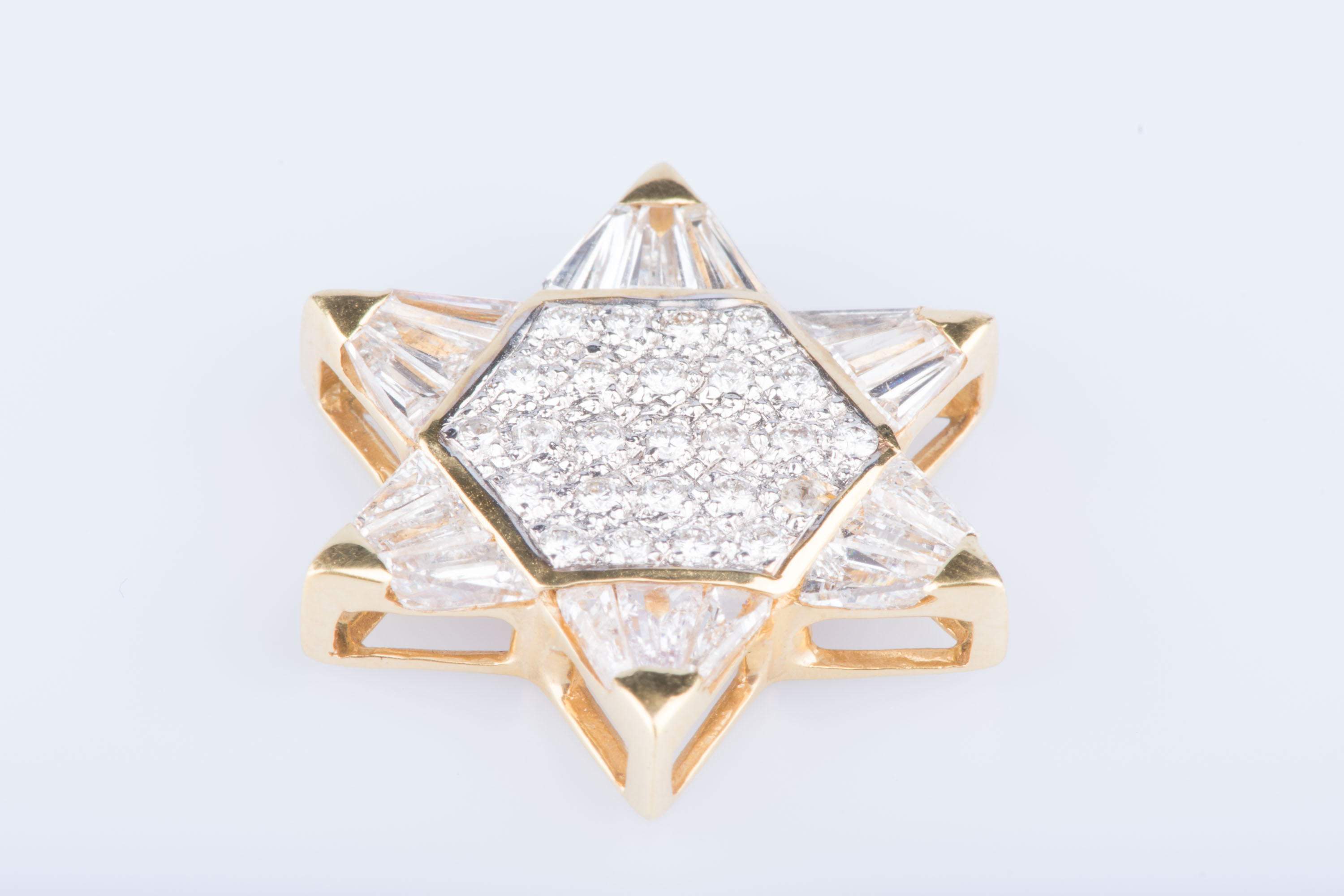 Pendentif étoile De David En Or Jaune 18 Carats – Poids 0,90 G, Dimensions 2,6x1,6 Cm – Neuf Avec étiquettes, Style Religieux