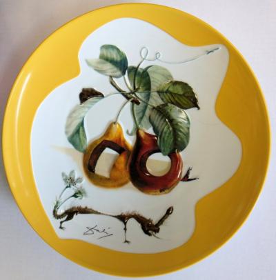 Salvador DALI  : Fruits troués et rhinocéros - Plat en Porcelaine original signé 2