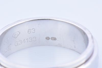 PIAGET - Bague en or blanc et sept diamants 2
