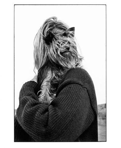 Elliott Erwitt - Femme blonde et chien - Photographie signée manuscritement au dos 2