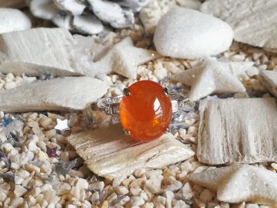 Bague en or gris 18 carats grenat Spessartite cabochon de 8 carats - certificat 2