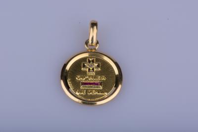 Médaille Augis en or jaune 18 ct 1 diamant env. 0.01 ct 3 rubis env. 0.03 ct au total 2