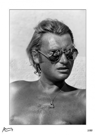 Francis APESTEGUY - Johnny Hallyday, Bain de soleil à Saint Tropez - Photographie signée 2