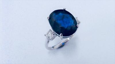 Platinum Sapphire diamond trilogy ring 2