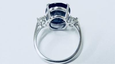 Bague platine trilogie avec sapphire et diamant 2