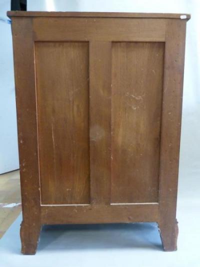 Meuble d’entre-deux à hauteur d’appui à riche décor 2