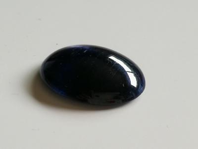 Saphir naturel de Birmanie non chauffé 7.959 carats 2