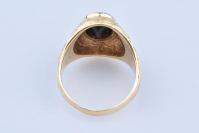 Bague Université ( BaySide) en Or Jaune 18 ct (750/1000) 1 Grenat facetté Ovale, serti clos, à env 2 ct 2