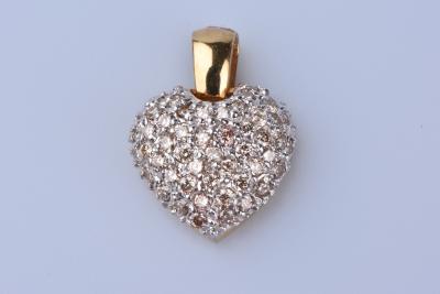 Pendentif Coeur en or jaune 18 ct (750/1000). 41 diamants 0,82 ct au total 2