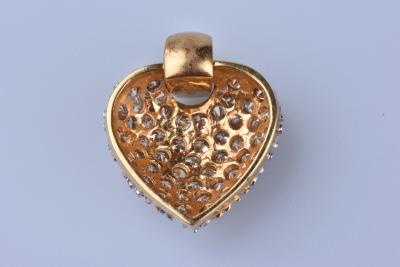 Pendentif Coeur en or jaune 18 ct (750/1000). 41 diamants 0,82 ct au total 2