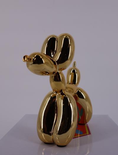 Jeff KOONS (after) : Gold Balloon Dog- Sculpture 2