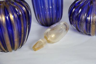Set de trois bouteilles en verre de Murano 2